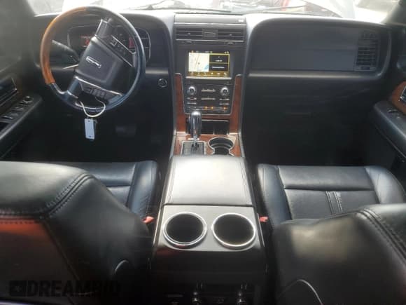 ✅ 2016 Lincoln Navigator Select • VIN: 5LMJJ3JT2GEL01953 • Lot: 81539995. Wystawiony na Copart z przebiegiem 133 376 mil. Bezpłatny archiwum sprzedaży aukcyjnych z USA i szczegółowy raport historii pojazdu na DreamBid. Zdjęcie 8.