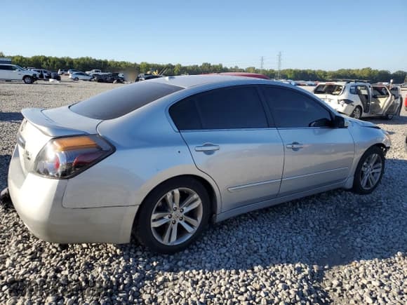 ✅ 2010 Nissan Altima SR • VIN: 1N4BL2AP6AN466873 • Lot: 85081995. Listed on Copart with 182,376 mi. Free auction sales archive from the USA and detailed vehicle history report at DreamBid. Image 3.