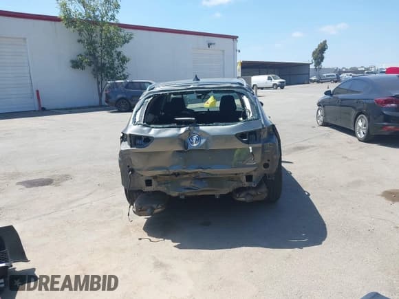 ✅ 2019 Buick Regal Essence • VIN: W04GV8SX9K1011157 • Lot: 42784860. Wystawiony na IAAI z przebiegiem 77 725 mil. Bezpłatny archiwum sprzedaży aukcyjnych z USA i szczegółowy raport historii pojazdu na DreamBid. Zdjęcie 17.