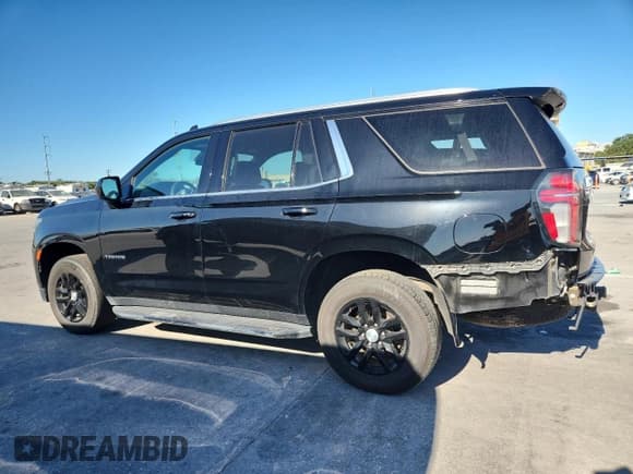 ✅ 2021 Chevrolet Tahoe LS • VIN: 1GNSCMKD8MR272232 • Lot: 91893425. Wystawiony na Copart z przebiegiem 89 093 mil. Bezpłatny archiwum sprzedaży aukcyjnych z USA i szczegółowy raport historii pojazdu na DreamBid. Zdjęcie 2.