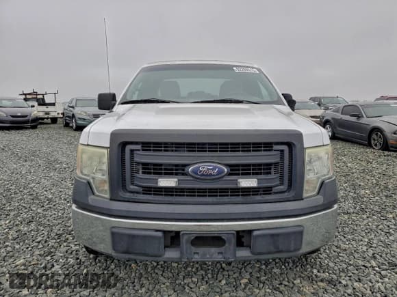 ✅ 2014 Ford F-150 XL • VIN: 1FTEX1CM0EKF27554 • Лот: 92260515. Опубликован ранее на Copart с пробегом 272 956 миль. Бесплатный доступ к архиву аукционных продаж из США и подробный отчёт об истории автомобиля на DreamBid. Изображение 5.