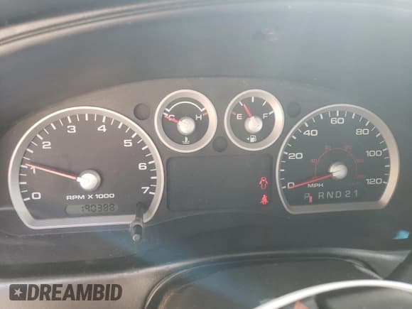 ✅ 2005 Ford Ranger XLT • VIN: 1FTZR45E65PA40591 • Lot: 82187415. Wystawiony na Copart z przebiegiem 190 388 mil. Bezpłatny archiwum sprzedaży aukcyjnych z USA i szczegółowy raport historii pojazdu na DreamBid. Zdjęcie 9.