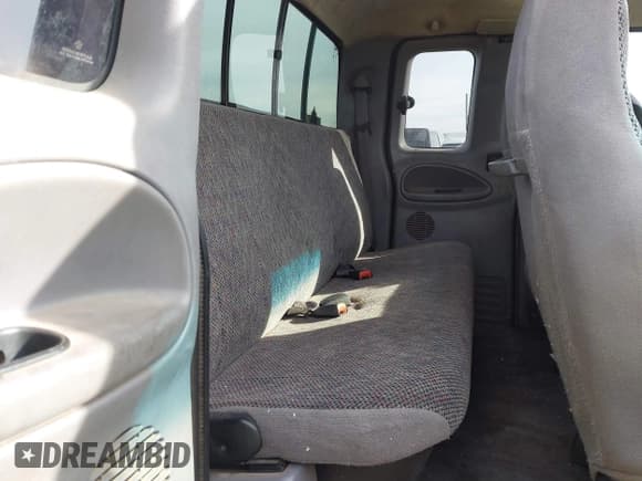 ✅ 1999 Dodge 2500 • VIN: 3B7KF23Z7XG177230 • Lot: 41792664. Listed on IAAI with 441,626 mi. Free auction sales archive from the USA and detailed vehicle history report at DreamBid. Image 8.