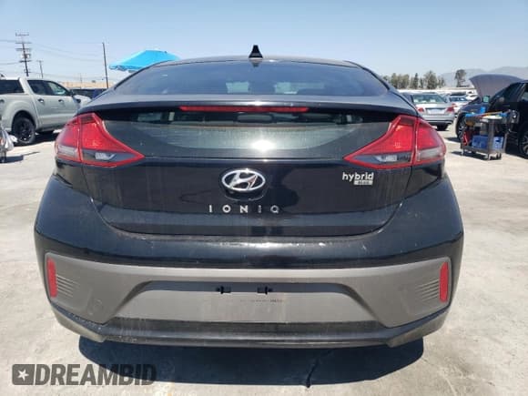 ✅ 2019 Hyundai Ioniq Blue • VIN: KMHC65LC2KU174349 • Lot: 41398595. Wystawiony na Copart z przebiegiem 180 390 mil. Bezpłatny archiwum sprzedaży aukcyjnych z USA i szczegółowy raport historii pojazdu na DreamBid. Zdjęcie 6.