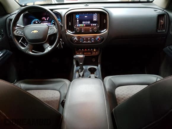 ✅ 2019 Chevrolet Colorado 4WD Z71 • VIN: 1GCGTDENXK1347608 • Лот: 49118945. Опубликован ранее на Copart с пробегом 55 978 миль. Бесплатный доступ к архиву аукционных продаж из США и подробный отчёт об истории автомобиля на DreamBid. Изображение 8.