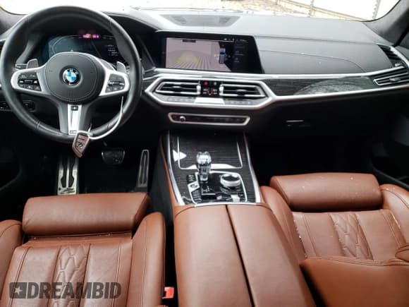 ✅ 2022 BMW X7 xDrive40i • VIN: 5UXCW2C03N9K33598 • Lot: 37554923. Listed on Copart with 40,131 mi. Free auction sales archive from the USA and detailed vehicle history report at DreamBid. Image 8.