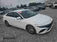 2025 Hyundai Elantra SE с VIN KMHLL4DG9SU974411, выставлен на аукционе Copart как лот 69435205 с пробегом 5 897 миль миль и Списание • Salvage title. История ставок и продаж доступна на DreamBid. Изображение 4.