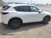 ✅ 2017 Mazda CX-5 Grand Touring • VIN: JM3KFBDL0H0210818 • Lot: 43203471. Wystawiony na IAAI z przebiegiem 104 966 mil. Bezpłatny archiwum sprzedaży aukcyjnych z USA i szczegółowy raport historii pojazdu na DreamBid. Zdjęcie 13.
