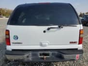 ✅ 2003 GMC Yukon SLE • VIN: 1GKEC13V83R143356 • Lot: 78198624. Listed on Copart with 218,434 mi. Free auction sales archive from the USA and detailed vehicle history report at DreamBid. Image 6.