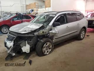 2015 Chevrolet Traverse LS z VIN 1GNKVFKD8FJ192520, wystawiony jako Copart lot #81755915 z przebiegiem 172 537 mil mil oraz Szkoda całkowita • Salvage title. Historia ofert i sprzedaży dostępna na DreamBid. Obrazek 1.