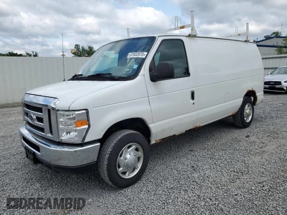 ✅ 2011 Ford Econoline Cargo Commercial • VIN: 1FTNE1EW9BDA46495 • Лот: 61932975. Опубликован ранее на Copart с пробегом 236 854 миль. Бесплатный доступ к архиву аукционных продаж из США и подробный отчёт об истории автомобиля на DreamBid. Изображение 1.