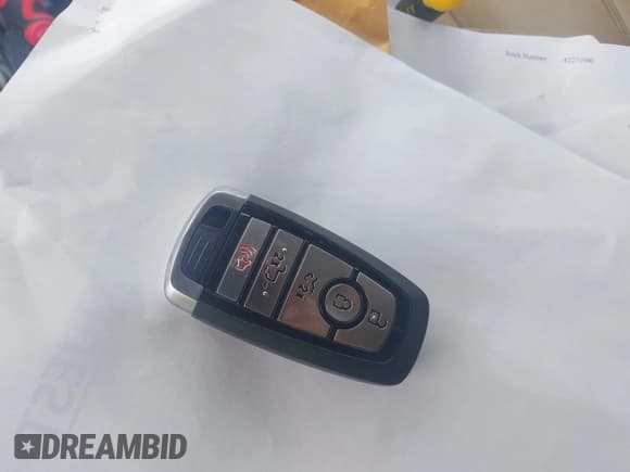 ✅ 2023 Ford F-150 Lightning Pro • VIN: 1FT6W1EVXPWG53591 • Лот: 42249385. Опубликован ранее на IAAI с пробегом 17 892 миль. Бесплатный доступ к архиву аукционных продаж из США и подробный отчёт об истории автомобиля на DreamBid. Изображение 11.