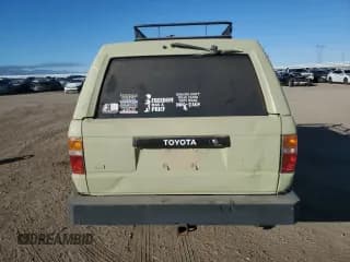✅ 1986 Toyota 4Runner • VIN: JT4RN62D4G0086029 • Лот: 87976785. Опубликован ранее на Copart с пробегом 236 367 миль. Бесплатный доступ к архиву аукционных продаж из США и подробный отчёт об истории автомобиля на DreamBid. Изображение 6.