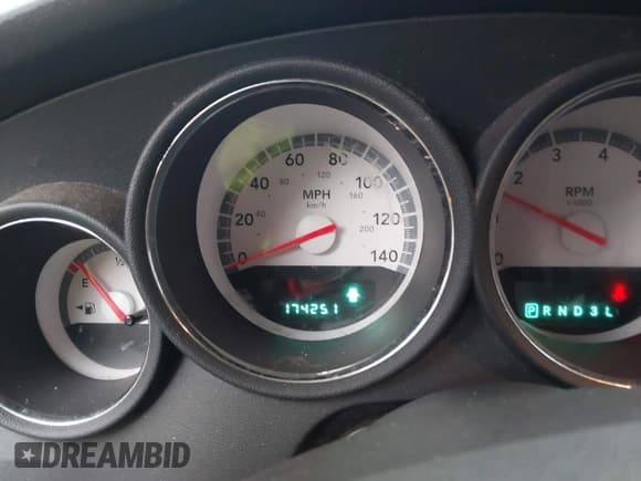 ✅ 2008 Dodge Charger • VIN: 2B3LA43R88H204369 • Лот: 43693887. Опубликован ранее на IAAI с пробегом 174 251 миль. Бесплатный доступ к архиву аукционных продаж из США и подробный отчёт об истории автомобиля на DreamBid. Изображение 7.