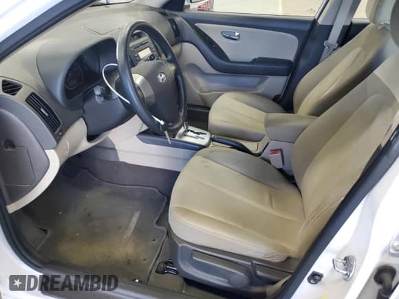 2010 Hyundai Elantra GLS z VIN KMHDU4AD2AU156674, wystawiony jako Copart lot #75431814 z przebiegiem 62 154 mil mil oraz Szkoda całkowita • Salvage title. Historia ofert i sprzedaży dostępna na DreamBid. Obrazek 7.