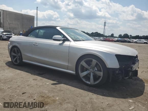 ✅ 2014 Audi RS 5 • VIN: WUAC6AFH8EN900446 • Lot: 59137724. Listed on Copart with 75,167 mi. Free auction sales archive from the USA and detailed vehicle history report at DreamBid. Image 4.