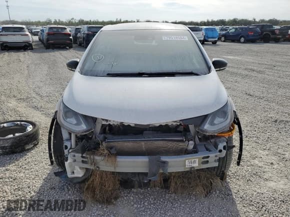 ✅ 2019 Chevrolet Bolt EV LT • VIN: 1G1FY6S0XK4133632 • Lot: 79518584. Wystawiony na Copart z przebiegiem 72 105 mil. Bezpłatny archiwum sprzedaży aukcyjnych z USA i szczegółowy raport historii pojazdu na DreamBid. Zdjęcie 5.