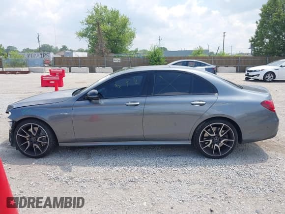 ✅ 2017 Mercedes-Benz E 43 AMG • VIN: WDDZF6EB3HA184820 • Лот: 42691190. Опубликован ранее на IAAI с пробегом 102 298 миль. Бесплатный доступ к архиву аукционных продаж из США и подробный отчёт об истории автомобиля на DreamBid. Изображение 15.