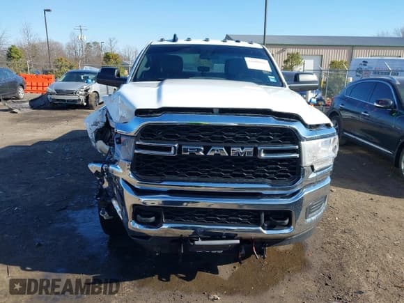 ✅ 2022 Ram 2500 Tradesman • VIN: 3C6UR5CJ5NG367849 • Лот: 41680816. Опубликован ранее на IAAI с пробегом 30 883 миль. Бесплатный доступ к архиву аукционных продаж из США и подробный отчёт об истории автомобиля на DreamBid. Изображение 12.