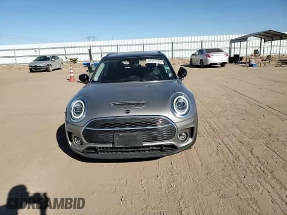 ✅ 2020 MINI Clubman Cooper S • VIN: WMWLV7C07L2M69031 • Lot: 82312185. Listed on Copart with 49,147 mi. Free auction sales archive from the USA and detailed vehicle history report at DreamBid. Image 13.