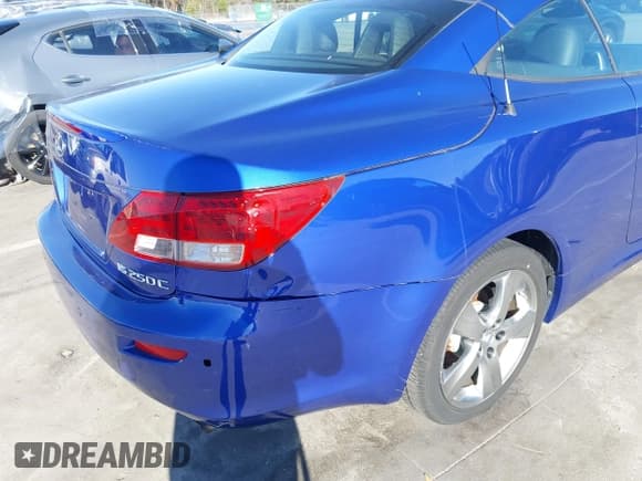 ✅ 2010 Lexus IS 250 C • VIN: JTHFF2C26A2506678 • Lot: 43734027. Listed on IAAI with 64,542 mi. Free auction sales archive from the USA and detailed vehicle history report at DreamBid. Image 17.