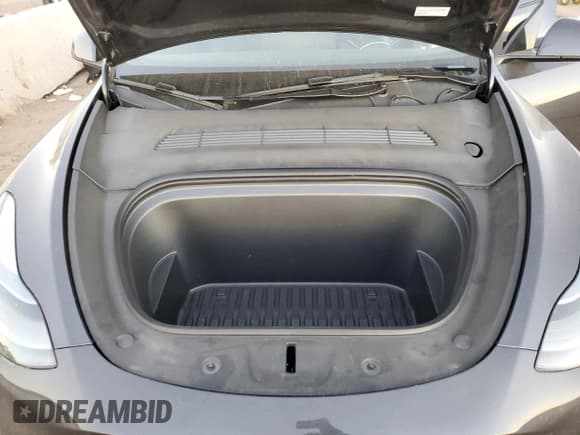 ✅ 2024 Tesla Model Y Long Range • VIN: 7SAYGDEE3RA251362 • Лот: 85402225. Опубликован ранее на Copart с пробегом 22 030 миль. Бесплатный доступ к архиву аукционных продаж из США и подробный отчёт об истории автомобиля на DreamBid. Изображение 12.