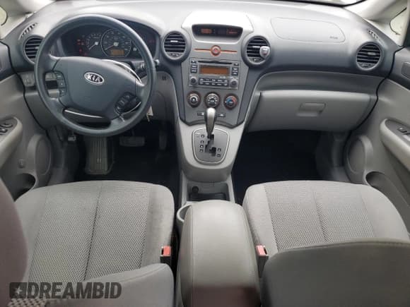 ✅ 2008 Kia Rondo LX • VIN: KNAFG526387167974 • Лот: 73644594. Опубликован ранее на Copart с пробегом 127 360 миль. Бесплатный доступ к архиву аукционных продаж из США и подробный отчёт об истории автомобиля на DreamBid. Изображение 8.