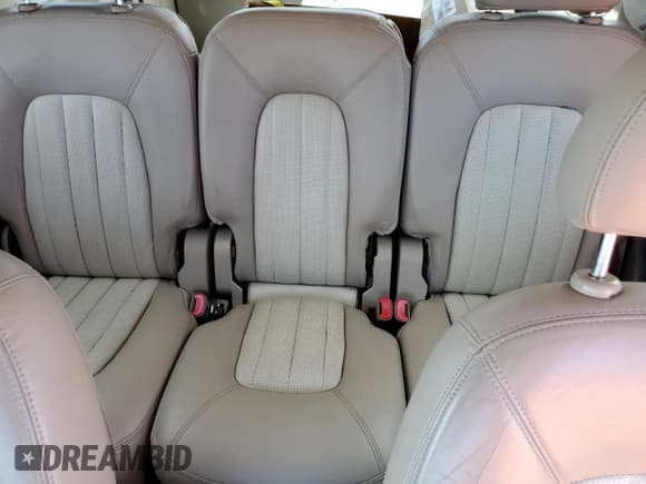 ✅ 2002 Mercury Mountaineer • VIN: 4M2ZU66K52UJ34838 • Lot: 74666154. Wystawiony na Copart z przebiegiem 269 269 mil. Bezpłatny archiwum sprzedaży aukcyjnych z USA i szczegółowy raport historii pojazdu na DreamBid. Zdjęcie 10.