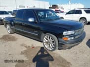 ✅ 2001 Chevrolet Silverado 1500 LS • VIN: 2GCEC19VX11142637 • Lot: 43633573. Listed on IAAI with 232,476 mi. Free auction sales archive from the USA and detailed vehicle history report at DreamBid. Image 1.