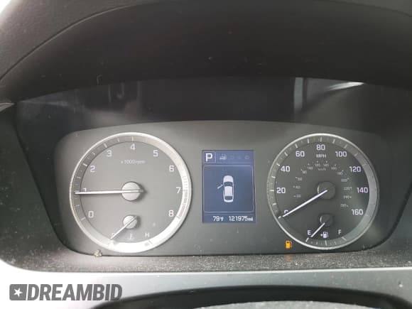 ✅ 2016 Hyundai Sonata SE • VIN: 5NPE24AF0GH364412 • Lot: 47107293. Listed on Copart with 121,975 mi. Free auction sales archive from the USA and detailed vehicle history report at DreamBid. Image 9.