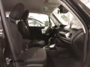 ✅ 2021 Jeep Renegade 80th Anniversary • VIN: ZACNJDBB7MPM53604 • Lot: 41909531. Wystawiony na IAAI z przebiegiem 44 668 mil. Bezpłatny archiwum sprzedaży aukcyjnych z USA i szczegółowy raport historii pojazdu na DreamBid. Zdjęcie 5.