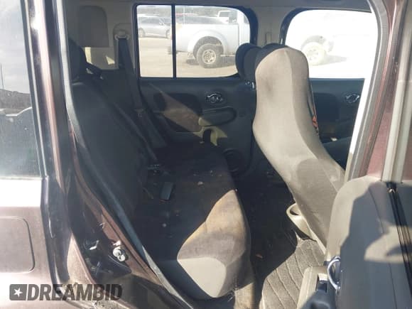 ✅ 2010 Nissan Cube S • VIN: JN8AZ2KR0AT169361 • Lot: 43733473. Wystawiony na IAAI z przebiegiem 119 102 mil. Bezpłatny archiwum sprzedaży aukcyjnych z USA i szczegółowy raport historii pojazdu na DreamBid. Zdjęcie 8.