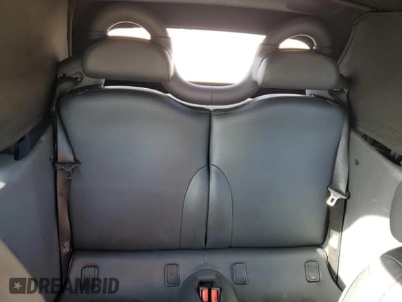 ✅ 2006 MINI Convertible • VIN: WMWRF33526TG16112 • Lot: 78717194. Wystawiony na Copart z przebiegiem 204 914 mil. Bezpłatny archiwum sprzedaży aukcyjnych z USA i szczegółowy raport historii pojazdu na DreamBid. Zdjęcie 10.