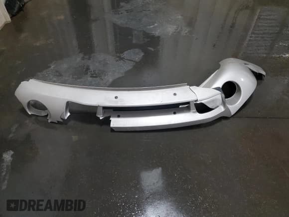 ✅ 2004 GMC Sierra 1500 SLE • VIN: 1GTEK14TX4Z170345 • Лот: 48973375. Опубликован ранее на Copart с пробегом 62 180 миль. Бесплатный доступ к архиву аукционных продаж из США и подробный отчёт об истории автомобиля на DreamBid. Изображение 12.