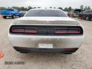 ✅ 2020 Dodge Challenger R/T 50th Anniversary • VIN: 2C3CDZBT8LH118685 • Lot: 65380745. Wystawiony na Copart z przebiegiem 90 354 mil. Bezpłatny archiwum sprzedaży aukcyjnych z USA i szczegółowy raport historii pojazdu na DreamBid. Zdjęcie 6.