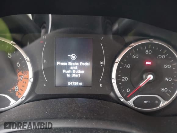 ✅ 2018 Jeep Renegade Latitude • VIN: ZACCJBBB7JPJ30032 • Lot: 43408219. Wystawiony na IAAI z przebiegiem 54 791 mil. Bezpłatny archiwum sprzedaży aukcyjnych z USA i szczegółowy raport historii pojazdu na DreamBid. Zdjęcie 15.