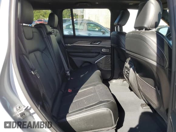 ✅ 2022 Jeep Grand Cherokee Overland • VIN: 1C4RJYD64N8756960 • Lot: 69174624. Listed on Copart with 23,249 mi. Free auction sales archive from the USA and detailed vehicle history report at DreamBid. Image 12.