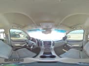 ✅ 2015 GMC Yukon XL SLE • VIN: 1GKS1GKC2FR650334 • Lot: 69079485. Wystawiony na Copart z przebiegiem 197 211 mil. Bezpłatny archiwum sprzedaży aukcyjnych z USA i szczegółowy raport historii pojazdu na DreamBid. Zdjęcie 15.