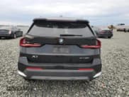 ✅ 2023 BMW X1 xDrive28i • VIN: WBX73EF06P5X01538 • Lot: 91806445. Wystawiony na Copart z przebiegiem 22 952 mil. Bezpłatny archiwum sprzedaży aukcyjnych z USA i szczegółowy raport historii pojazdu na DreamBid. Zdjęcie 6.