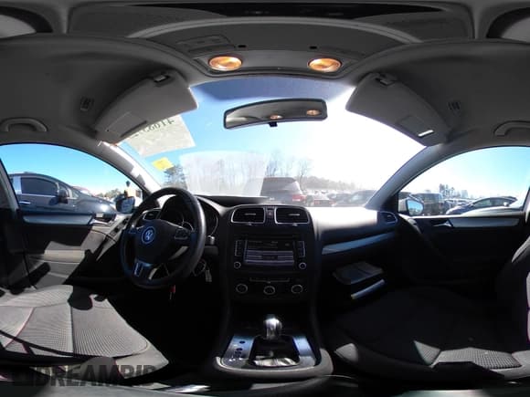 ✅ 2013 Volkswagen Golf TDI • VIN: WVWDM7AJ0DW132068 • Lot: 41683723. Listed on IAAI with 124,310 mi. Free auction sales archive from the USA and detailed vehicle history report at DreamBid. Image 18.