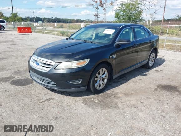 ✅ 2012 Ford Taurus SEL • VIN: 1FAHP2EWXCG125676 • Лот: 43654582. Опубликован ранее на IAAI с пробегом 307 033 миль. Бесплатный доступ к архиву аукционных продаж из США и подробный отчёт об истории автомобиля на DreamBid. Изображение 17.