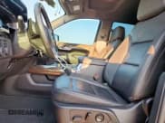 ✅ 2022 Chevrolet Silverado 1500 LT Trail Boss • VIN: 3GCUDFET4NG551059 • Lot: 80306995. Wystawiony na Copart z przebiegiem 67 456 mil. Bezpłatny archiwum sprzedaży aukcyjnych z USA i szczegółowy raport historii pojazdu na DreamBid. Zdjęcie 7.