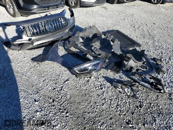 ✅ 2025 Mercedes-Benz GLA 35 AMG • VIN: W1N4N5BB0SJ633750 • Лот: 86282025. Опубликован ранее на Copart с пробегом 8 347 миль. Бесплатный доступ к архиву аукционных продаж из США и подробный отчёт об истории автомобиля на DreamBid. Изображение 13.