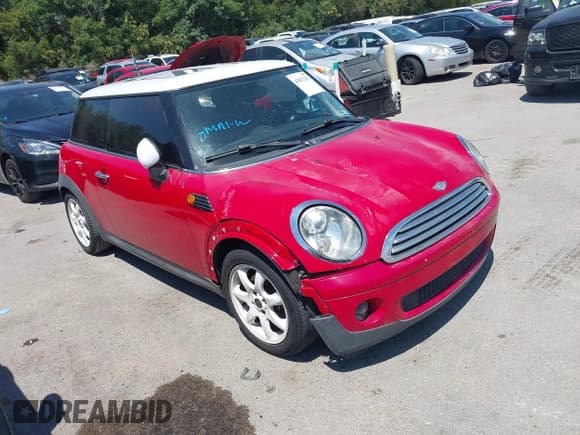✅ 2009 MINI Hardtop • VIN: WMWMF33529TU75568 • Lot: 43012391. Listed on IAAI with 218,591 mi. Free auction sales archive from the USA and detailed vehicle history report at DreamBid. Image 1.