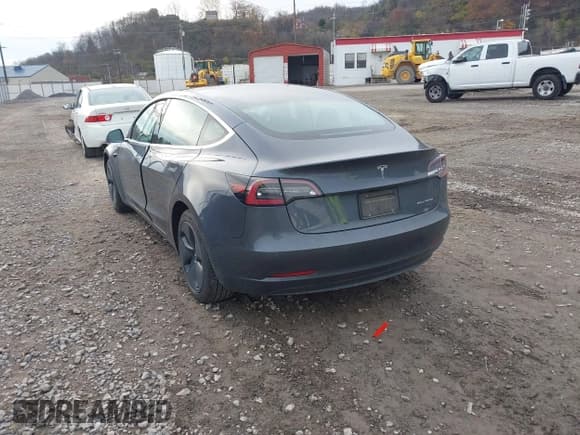 ✅ 2020 Tesla Model 3 Long Range • VIN: 5YJ3E1EB7LF717418 • Lot: 43766910. Wystawiony na IAAI z przebiegiem 58 900 mil. Bezpłatny archiwum sprzedaży aukcyjnych z USA i szczegółowy raport historii pojazdu na DreamBid. Zdjęcie 3.