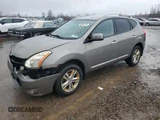 ✅ 2013 Nissan Rogue SV • VIN: JN8AS5MV8DW633564 • Лот: 92054775. Опубликован ранее на Copart с пробегом 106 643 миль. Бесплатный доступ к архиву аукционных продаж из США и подробный отчёт об истории автомобиля на DreamBid. Изображение 1.