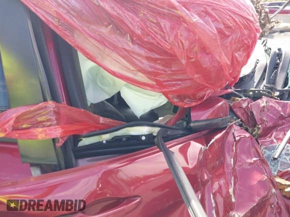 ✅ 2016 Jeep Cherokee Limited • VIN: 1C4PJMDS7GW321815 • Lot: 42642121. Wystawiony na IAAI z przebiegiem Nie podano. Bezpłatny archiwum sprzedaży aukcyjnych z USA i szczegółowy raport historii pojazdu na DreamBid. Zdjęcie 5.