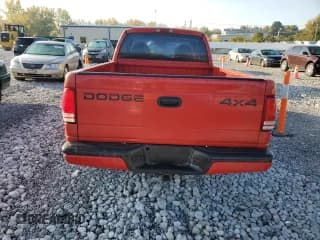 ✅ 1999 Dodge Dakota SLT • VIN: 1B7GG22Y0XS159737 • Lot: 76625814. Wystawiony na Copart z przebiegiem 144 332 mil. Bezpłatny archiwum sprzedaży aukcyjnych z USA i szczegółowy raport historii pojazdu na DreamBid. Zdjęcie 6.