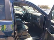 ✅ 2020 Chevrolet Silverado 1500 LT Trail Boss • VIN: 3GCPYFED8LG367055 • Lot: 42945200. Wystawiony na IAAI z przebiegiem 43 162 mil. Bezpłatny archiwum sprzedaży aukcyjnych z USA i szczegółowy raport historii pojazdu na DreamBid. Zdjęcie 5.