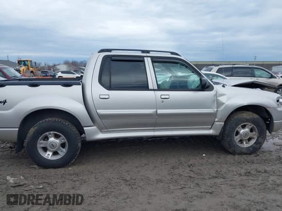 ✅ 2004 Ford Explorer Sport Trac XLS • VIN: 1FMZU77K64UB25994 • Lot: 41694141. Listed on IAAI with 108,356 mi. Free auction sales archive from the USA and detailed vehicle history report at DreamBid. Image 13.